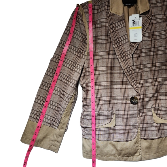 BCBG MAXZRIA, The Single Button Jacket- Manuela. Size: Medium - Picture 9 of 9